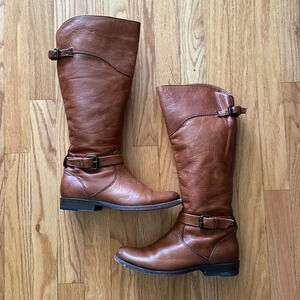 Frye sz 7 Phillip Riding boots cognac leather side zip great pre owned condition